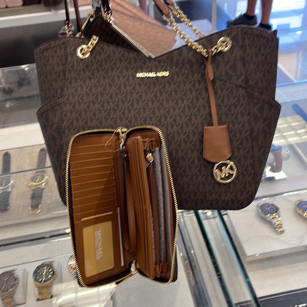 MICHAEL KORS LG X CHAIN SHOULDER TOTE &  JST Large Travel CONTINENTAL Wallet - Picture 8 of 16